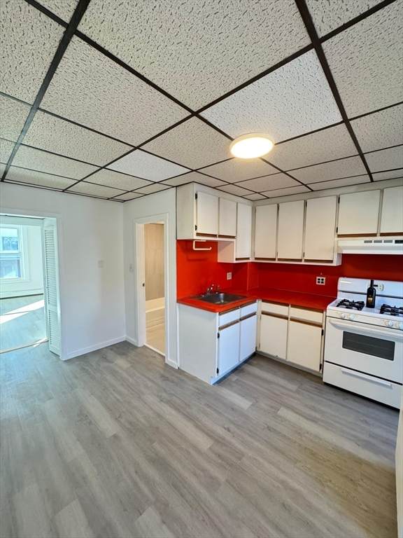 206 Chelsea St. - Photo 1