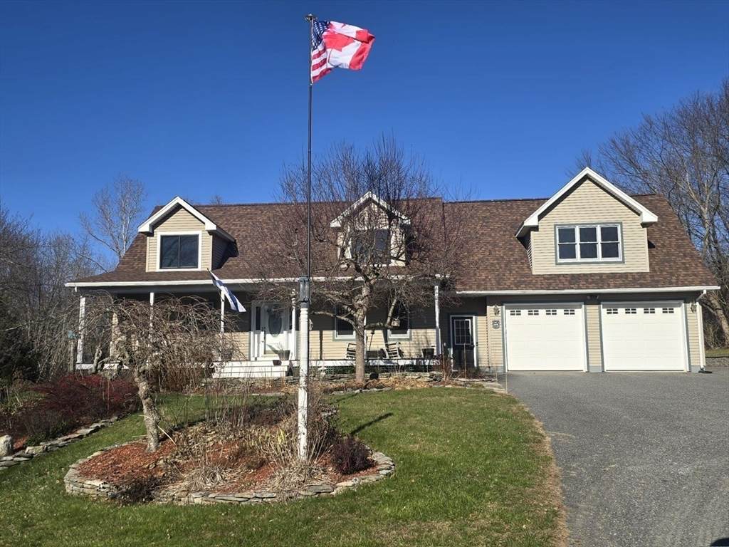 162 Sutton Ave - Photo 1