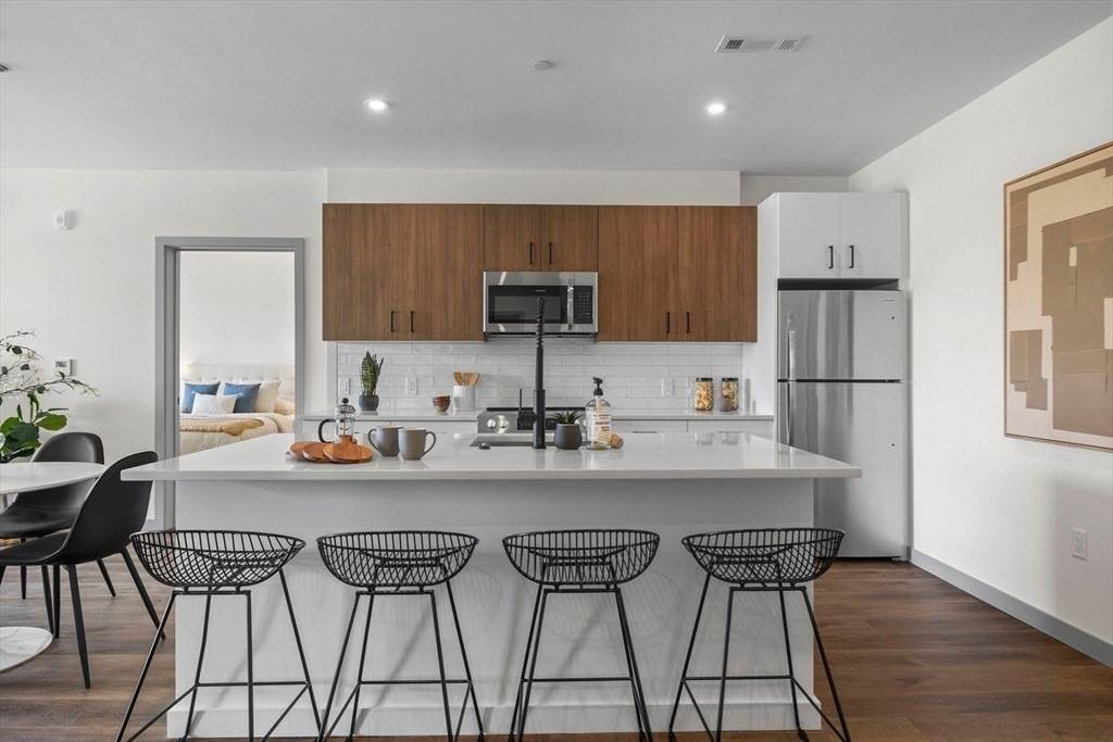 203 Lowell  St. - Photo 1
