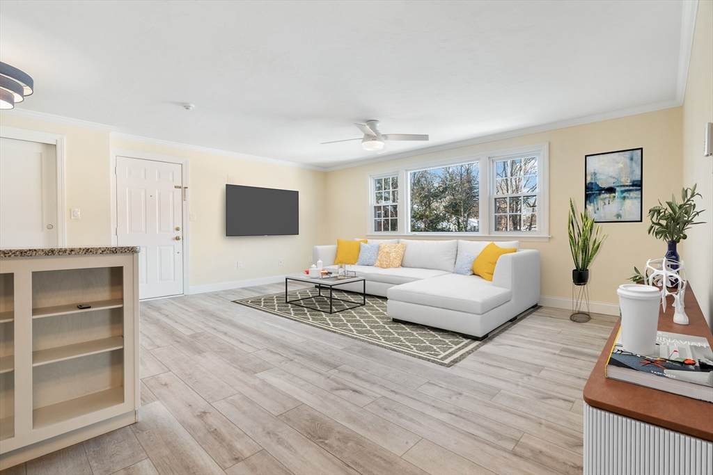 222 School St - Photo 1