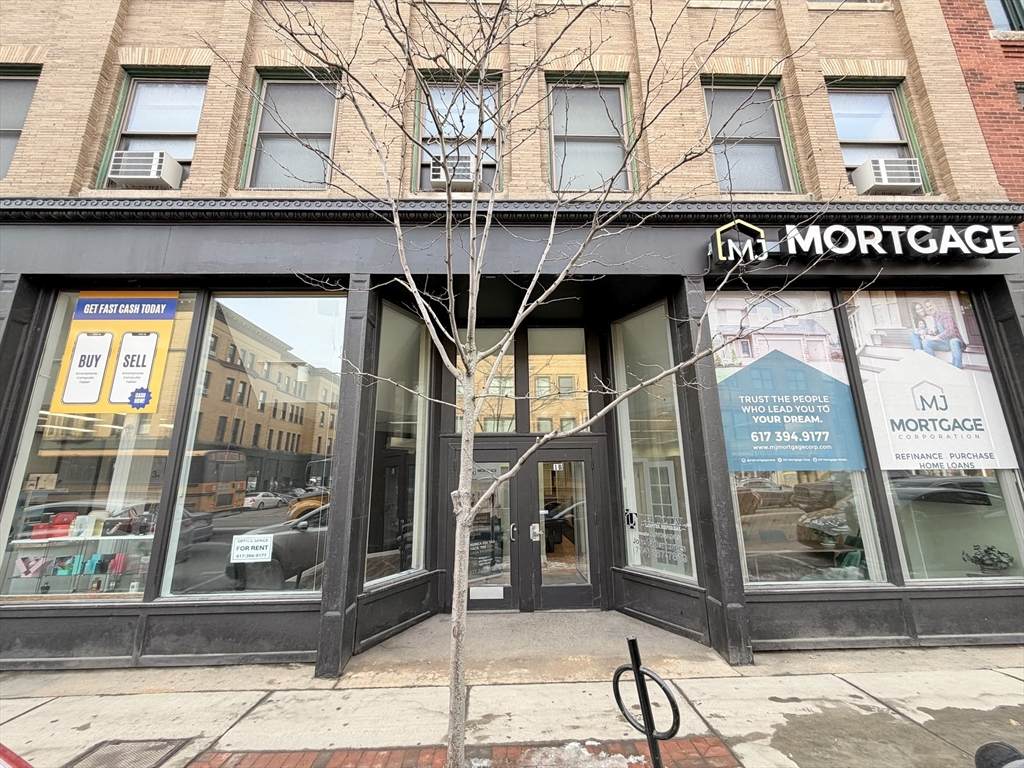 100 Concord St - Photo 1