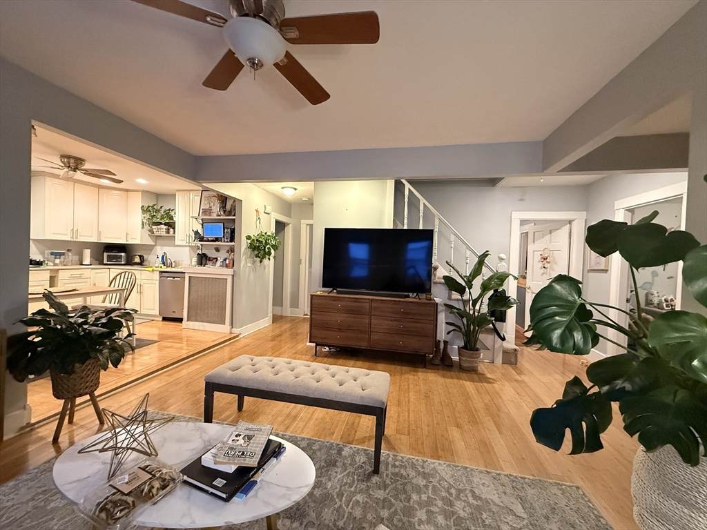 22 Linden - Photo 1