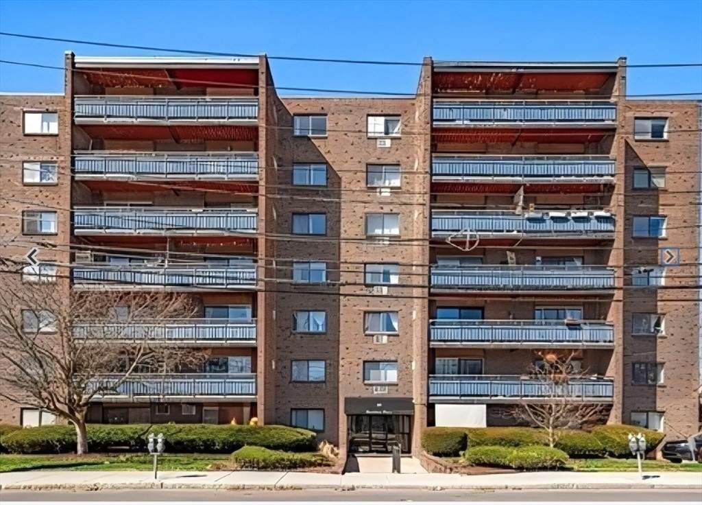 32 Whites Ave - Photo 1