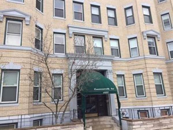 1423 Commonwealth Ave - Photo 1