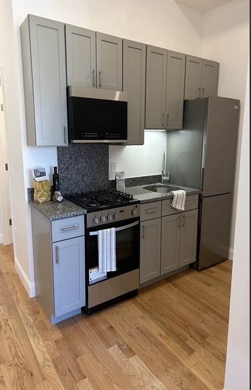 52 Washington St - Photo 1