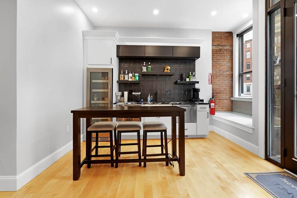 129 North Washington Street - Photo 1