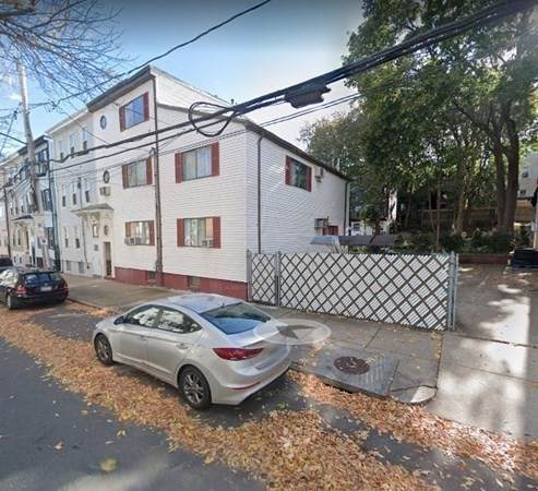235 & 0 Everett Street - Photo 1