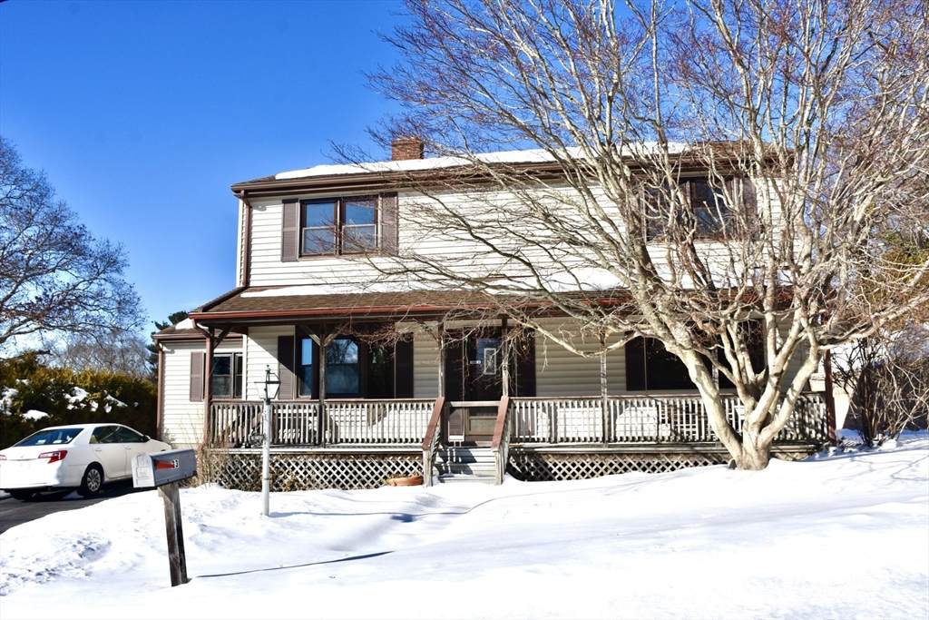 23 Oliveira Ave - Photo 1