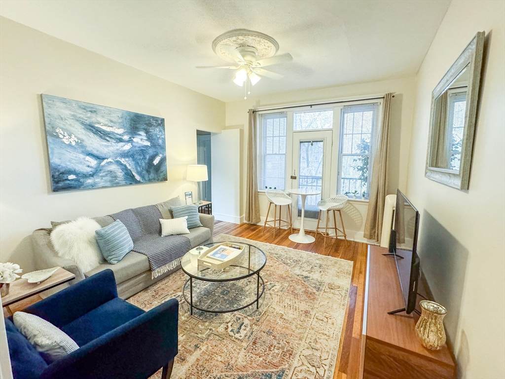29-12 Mount Hood Rd - Photo 1