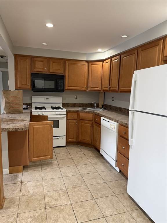 11 Creesy St - Photo 1