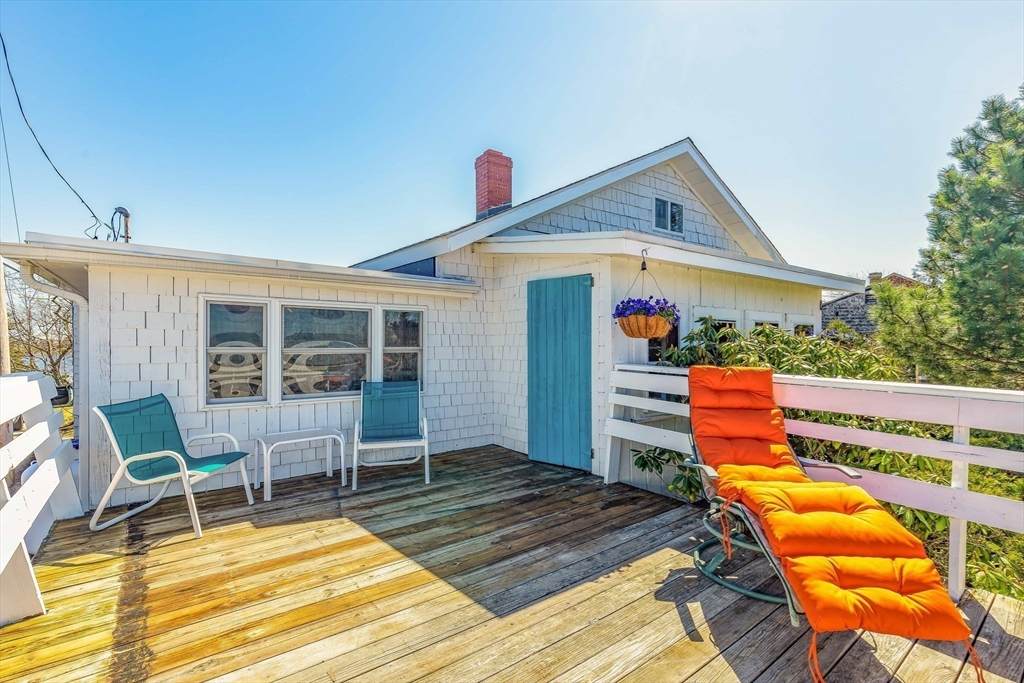 4 Anchor Ave - Photo 1