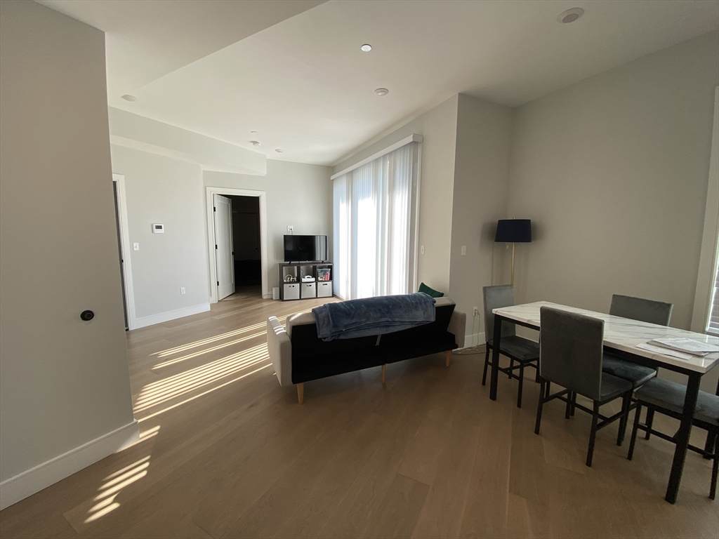 33 Ward St - Photo 1