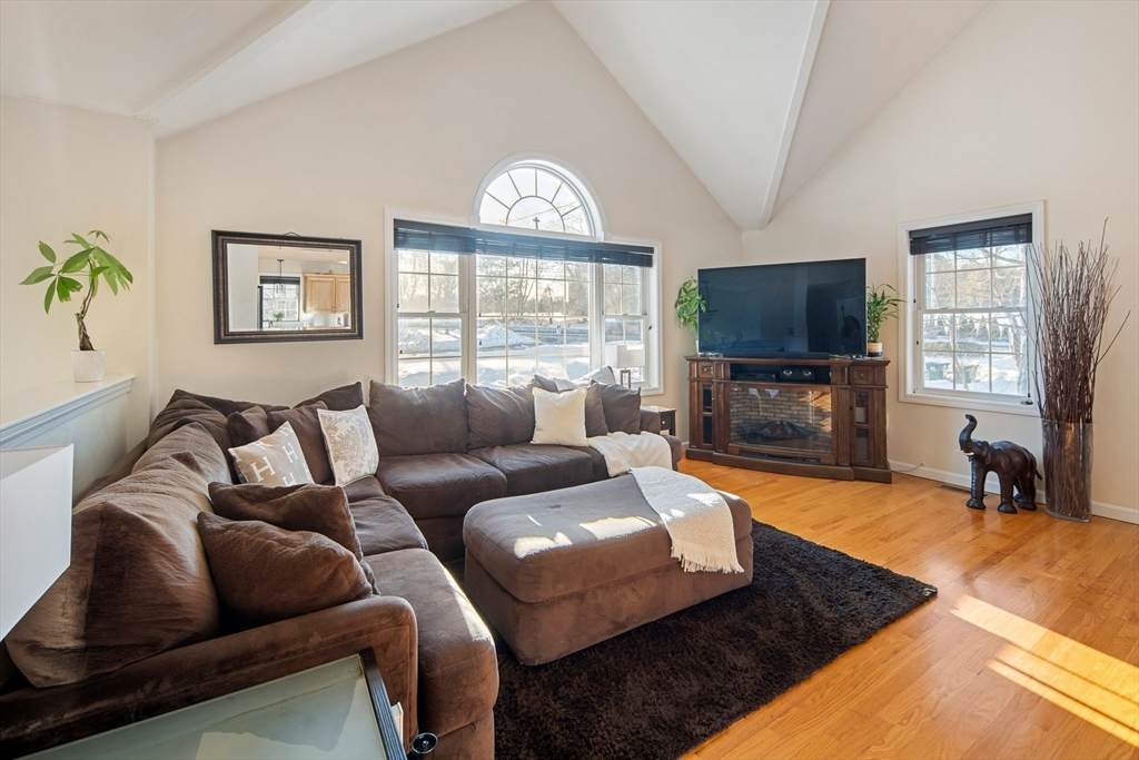 99 Washington St - Photo 1