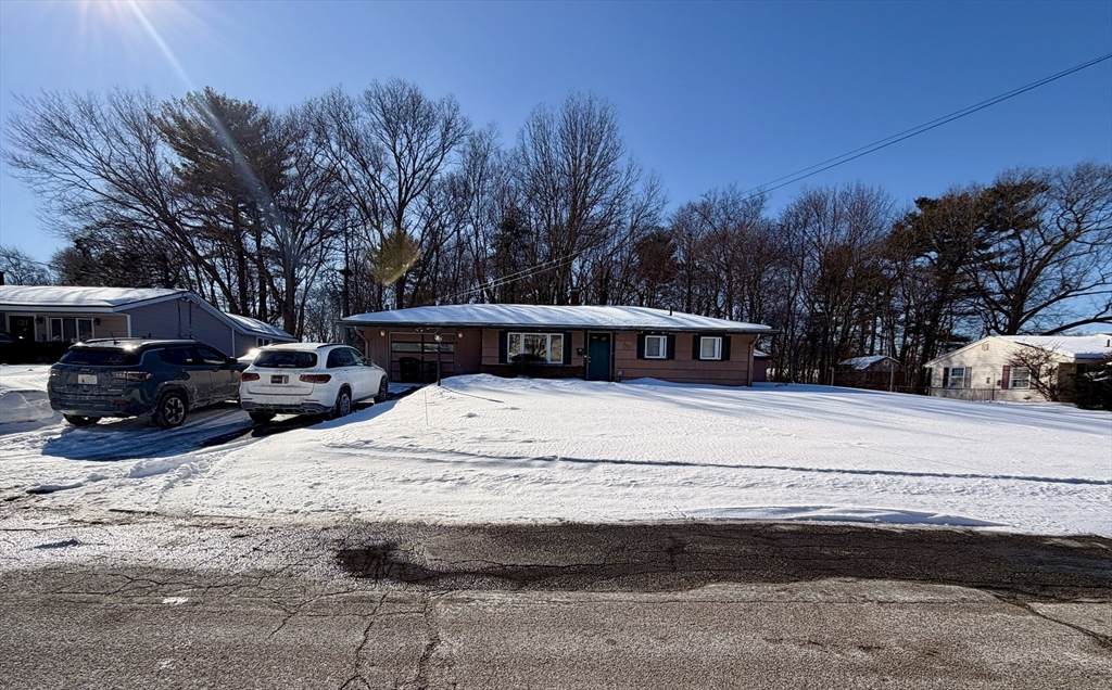 133 Ardsley Circle - Photo 1