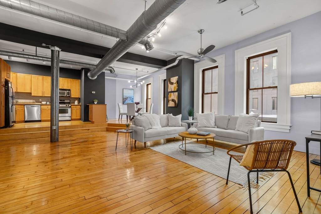 10 Williams Street - Photo 1