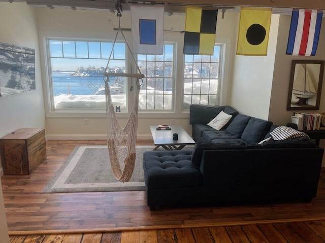 89 Front St - Photo 1