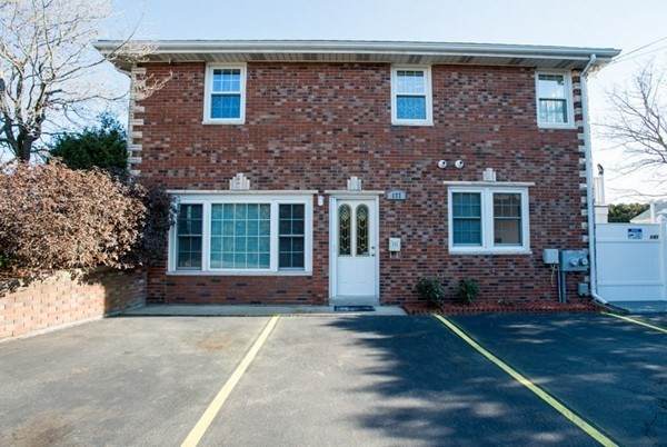 177 Dean St - Photo 1