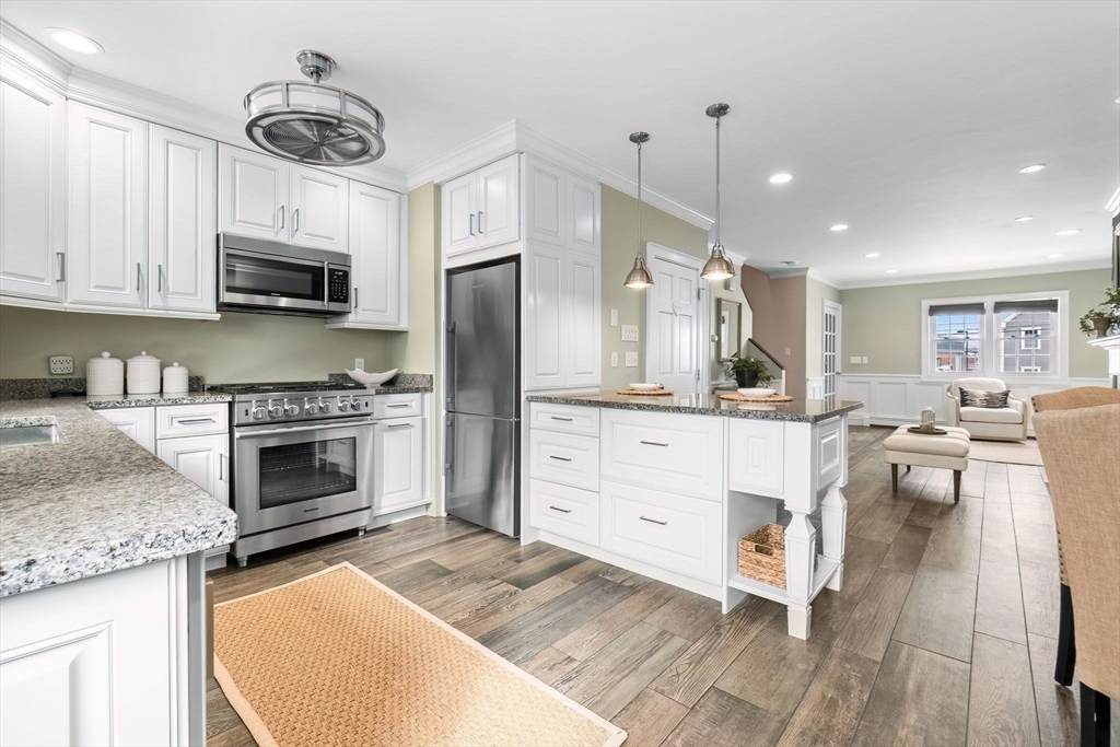 1 Salem St - Photo 1