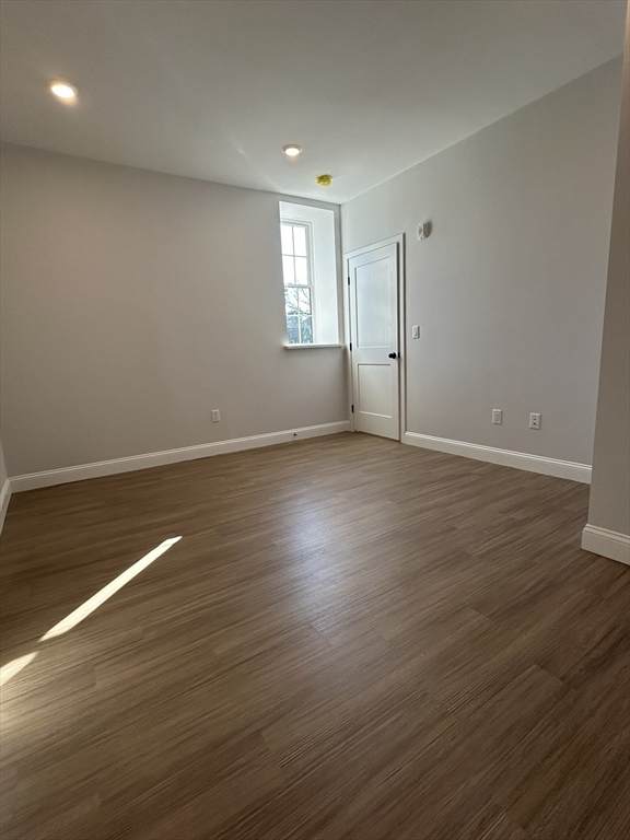 https://bt-photos.global.ssl.fastly.net/mlspin/orig_boomver_1_73477093_2.jpg