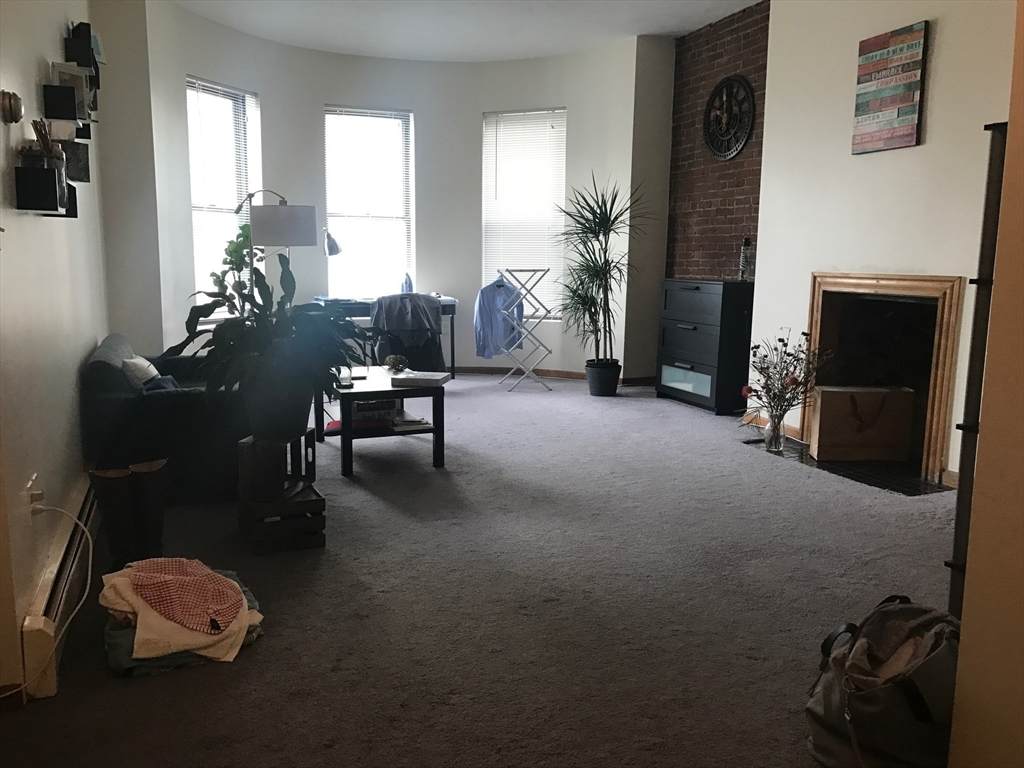 12 Westland - Photo 1