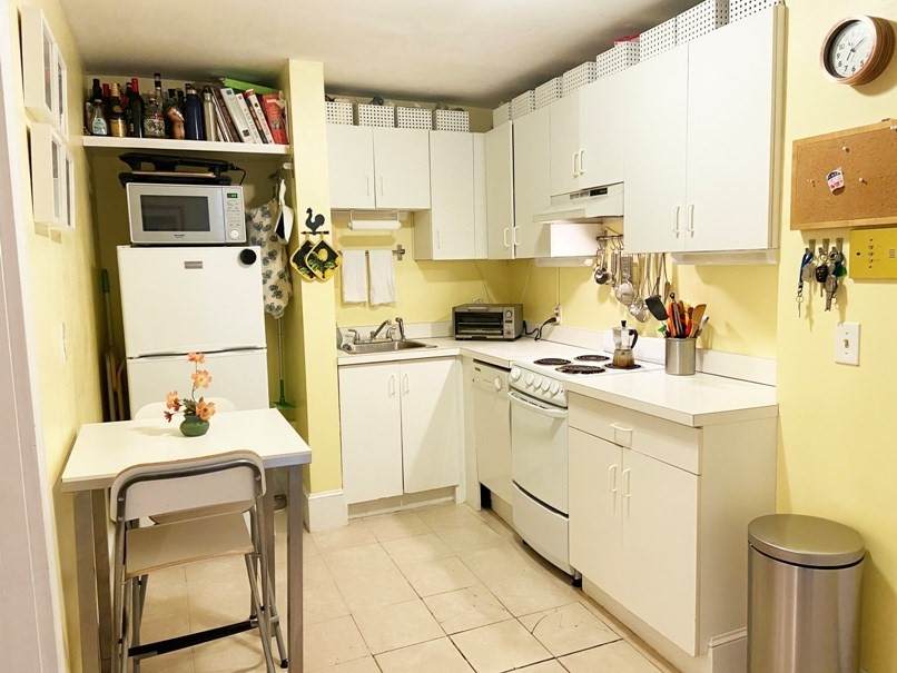 471 Commonwealth Avenue - Photo 1