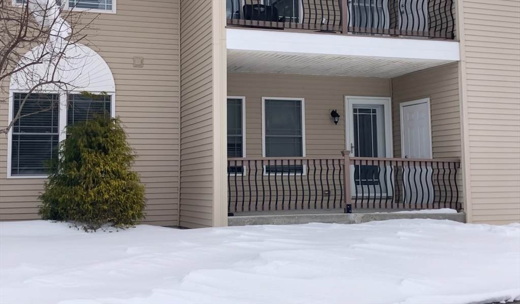 216 Reservoir St - Photo 1