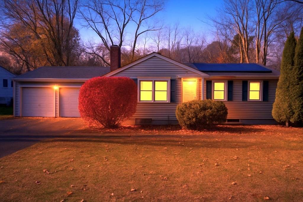 186 Bolton St - Photo 1