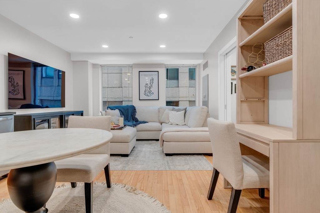 80 Broad Street - Photo 1