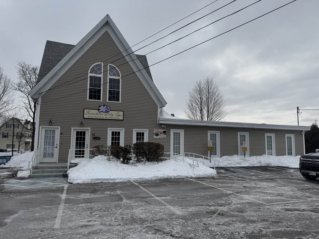 80-82 Emmons Street - Photo 1