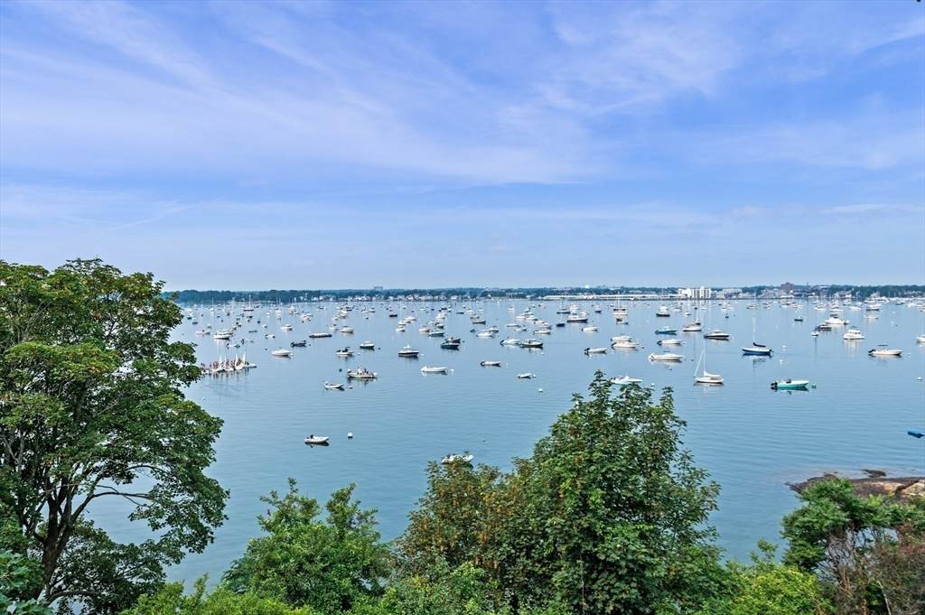 21 Kenneth Road - Photo 1