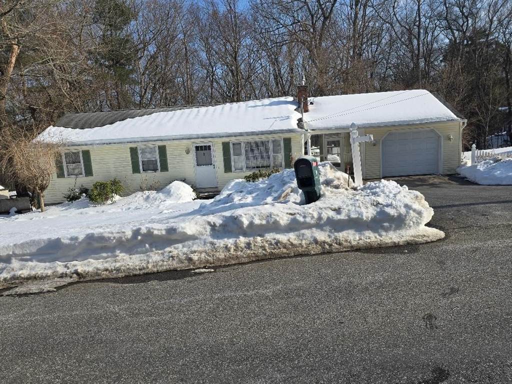 46 Westwood Dr - Photo 1