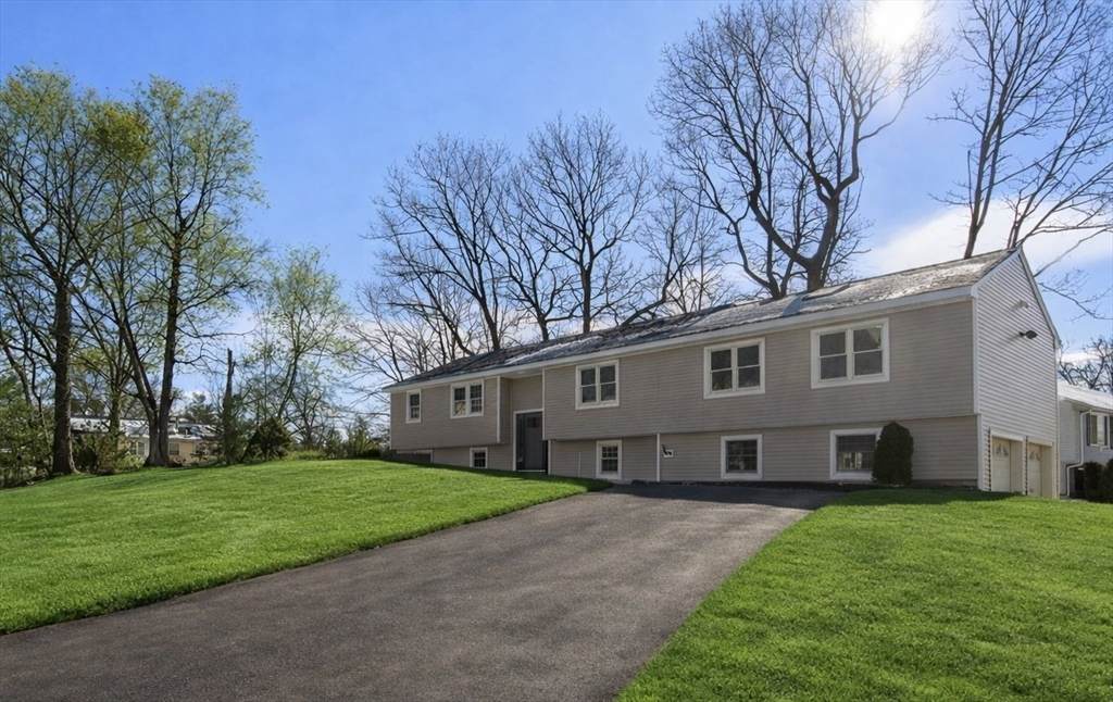 54 Highland Glen Dr - Photo 1