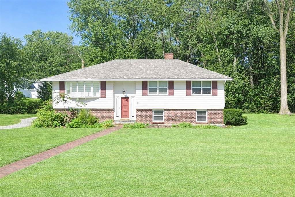 11 Rennie Dr - Photo 1