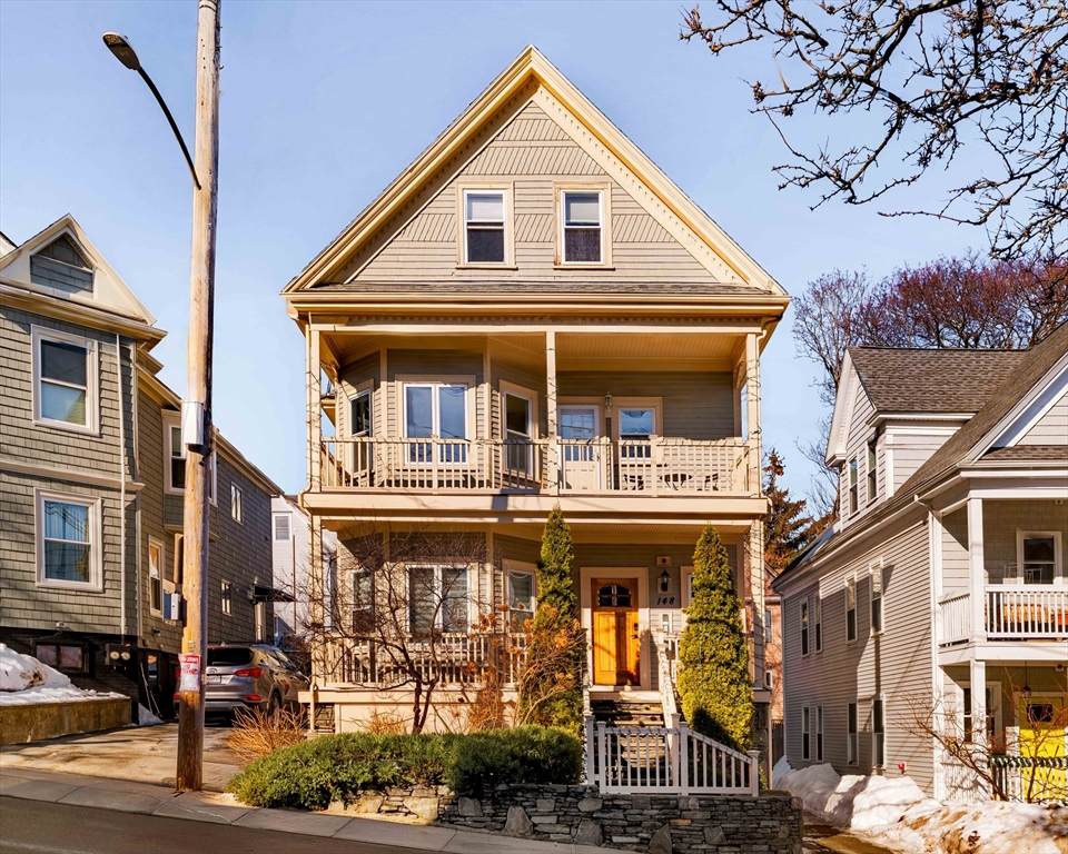 148 Lowell Street - Photo 1