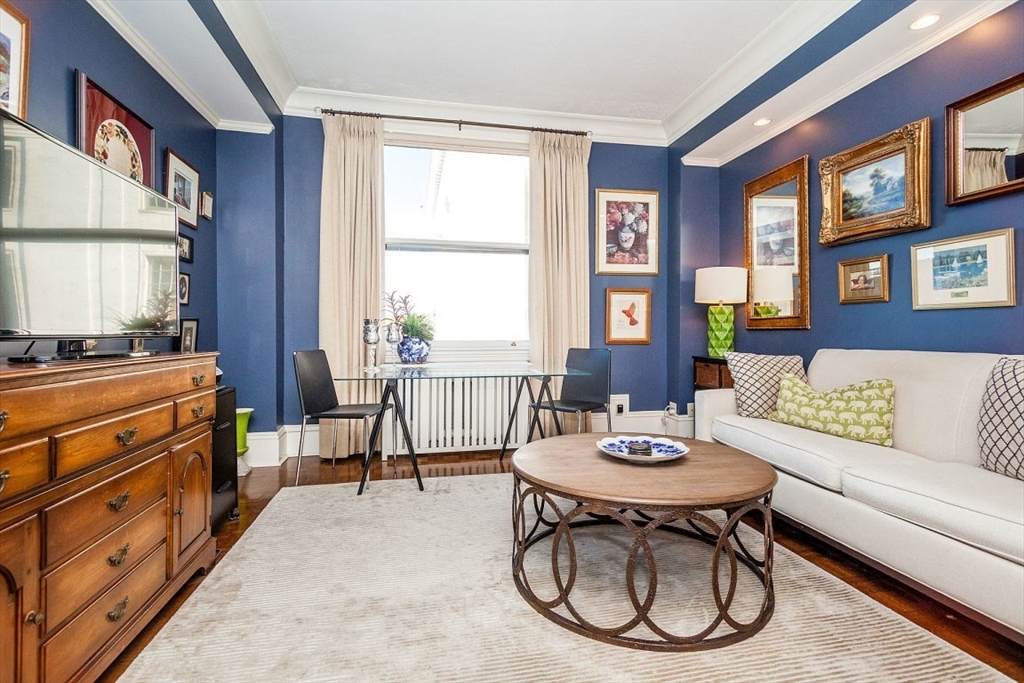 21 Beacon St - Photo 1