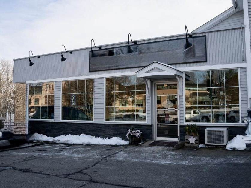 598 Main St - Photo 1