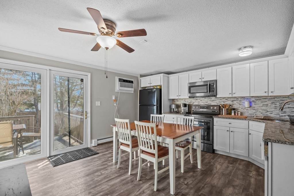 1638 Plymouth St - Photo 1