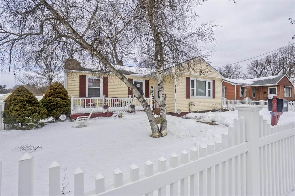 1730 Carew St - Photo 1