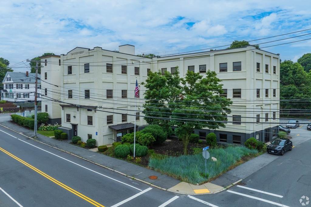 38 Montvale Avenue - Photo 1