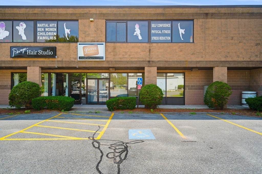 885 Main St - Photo 1