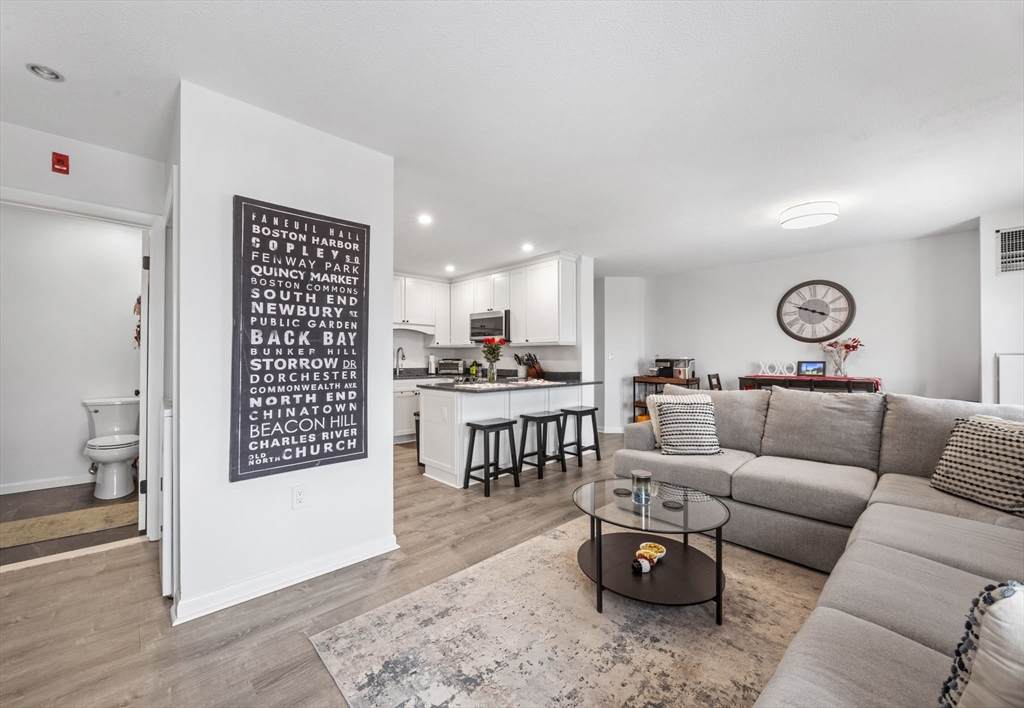 100 Marina Dr - Photo 1