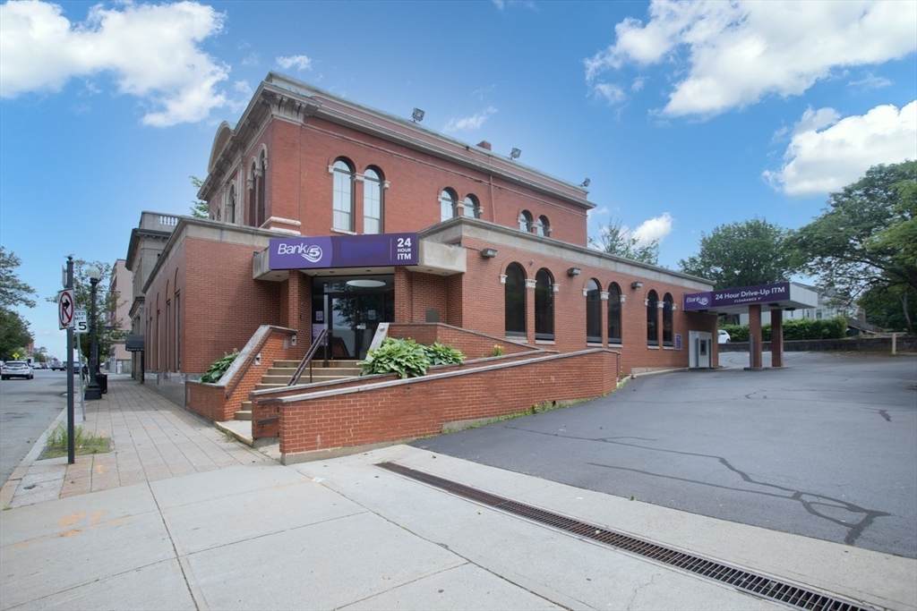 141 N Main St - Photo 1