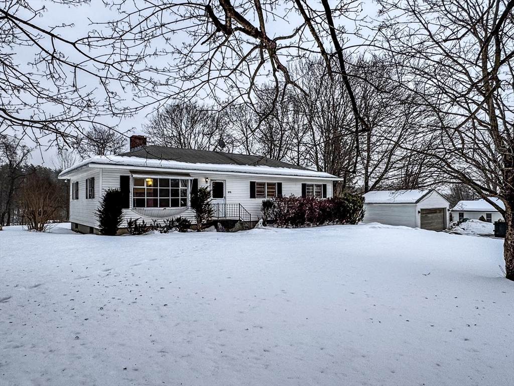 858 N Woodstock Rd - Photo 1