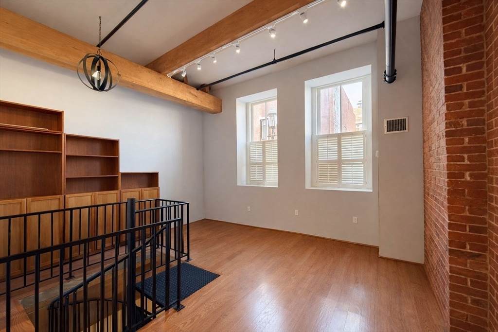 172 Middle - Photo 1
