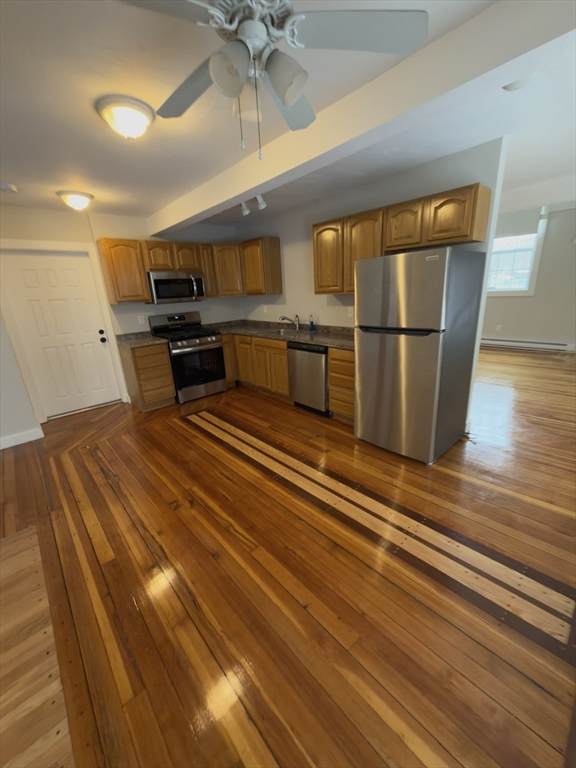 43 Sherman St - Photo 1