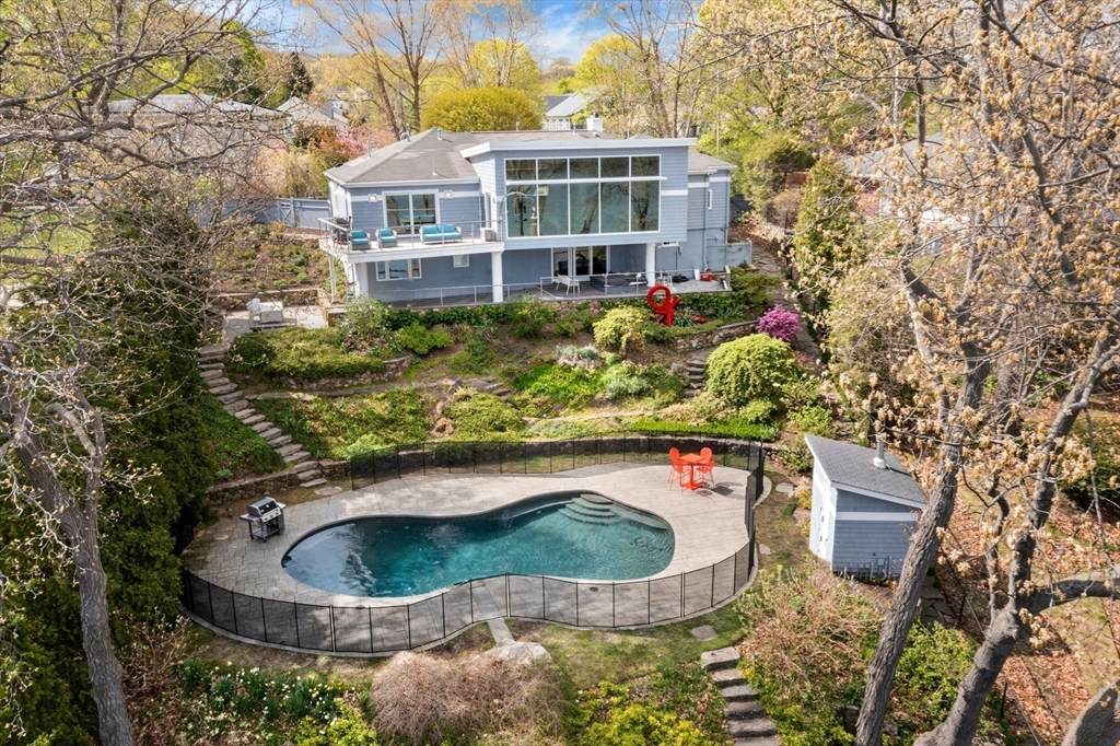37 Beverly Road - Photo 1