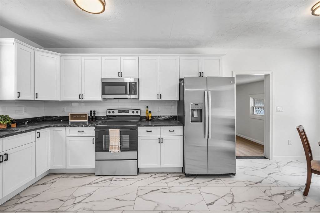 72 Nw Schoolhouse Rd - Photo 1