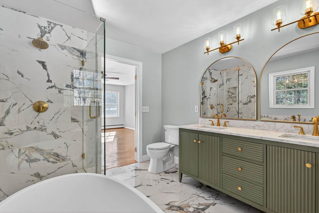 159 Pine St - Photo 1