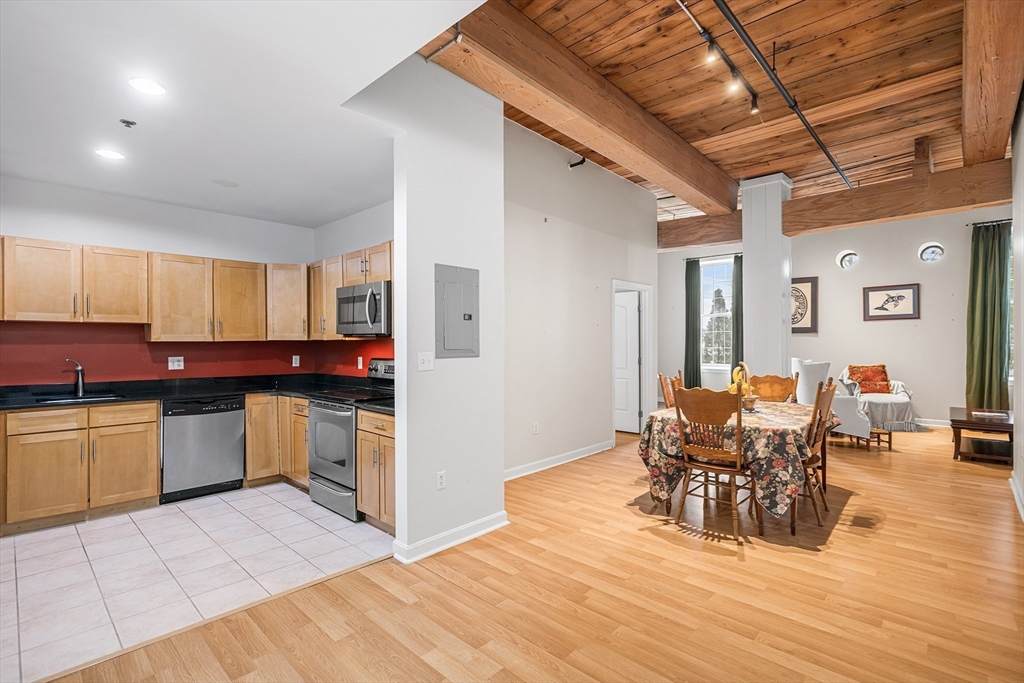52 Lawrence Dr - Photo 1