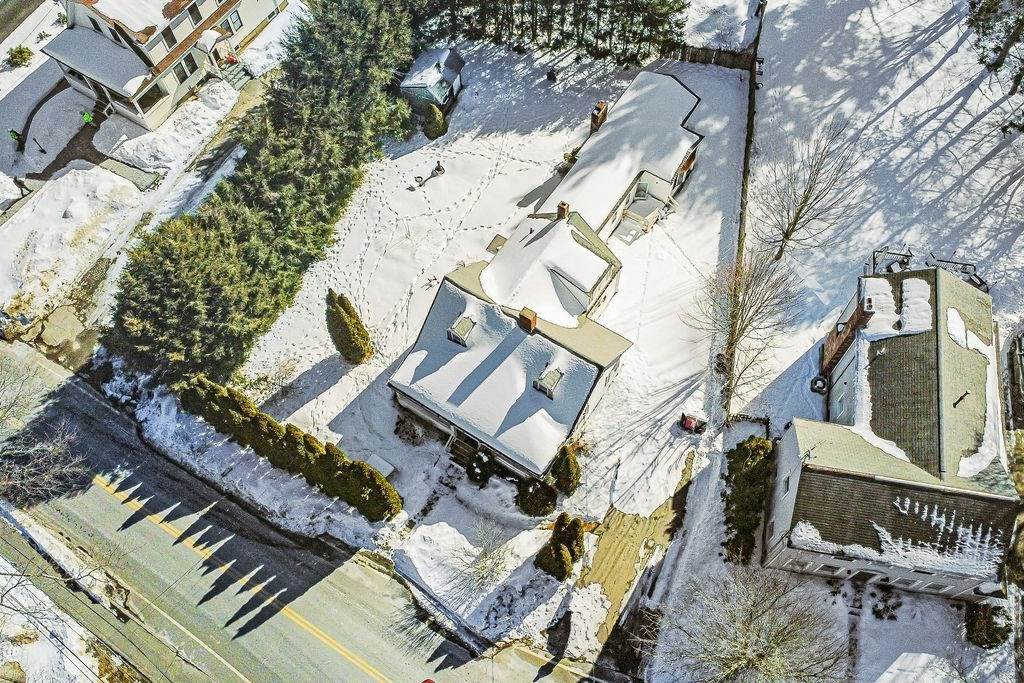 133 Ames St - Photo 1